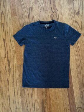 Gently used Hollister Men's T-Shirt